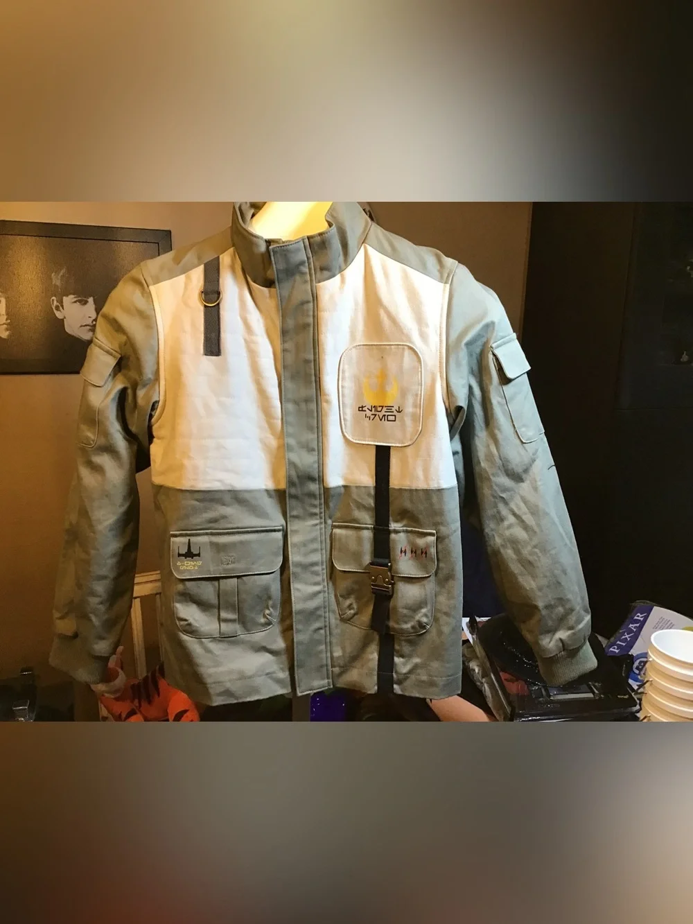 Star Wars Galaxy’s edge rebel pilot jacket child size large